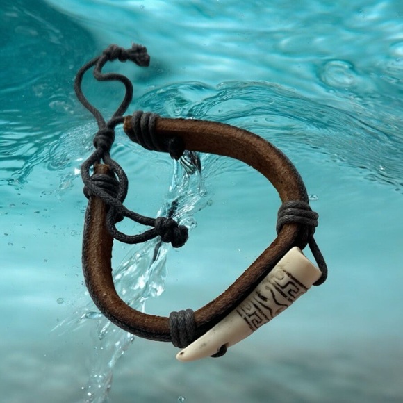 Tribal Black Leather & Cord Imitation Crocodile Tooth Mens Bracelet Jewelry - Picture 2 of 10